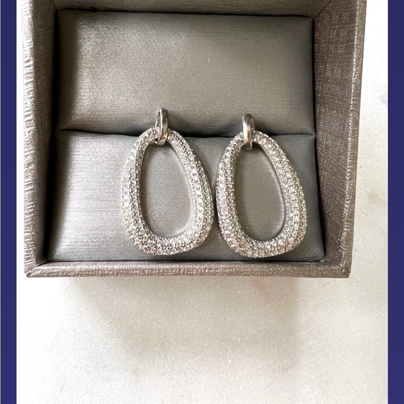 mexican silver Jewelry - Sparkling Silver Teardrop Earrings with Pavé Crystals